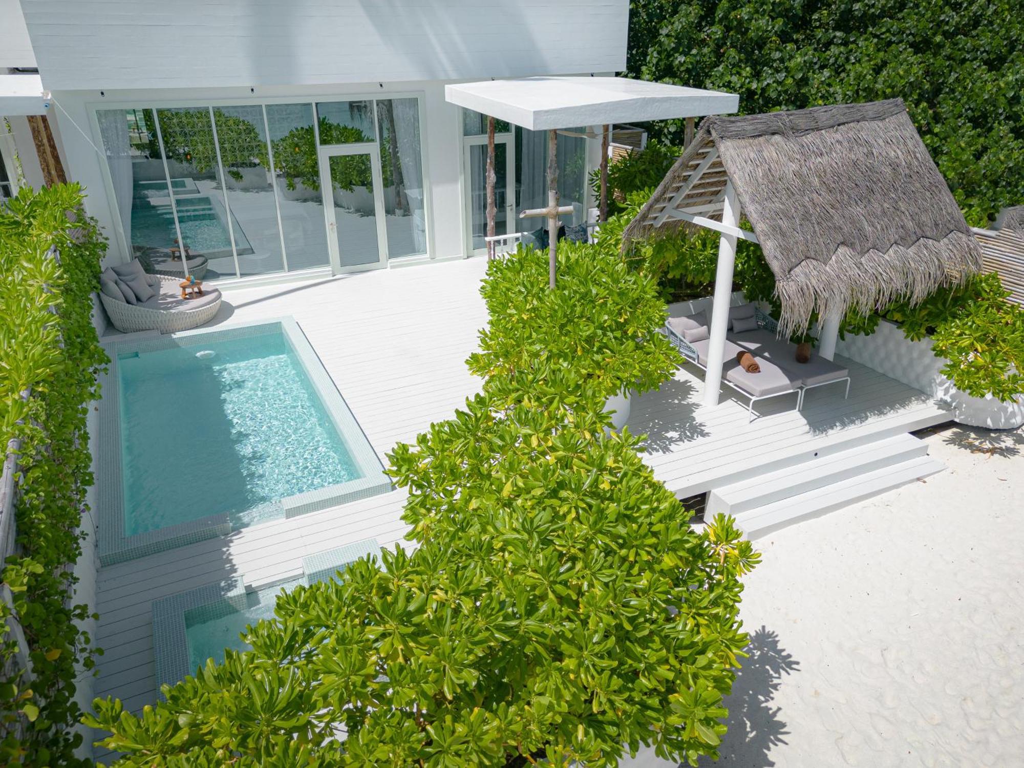 Malahini Kuda Bandos Resort Hulhumale Exterior photo