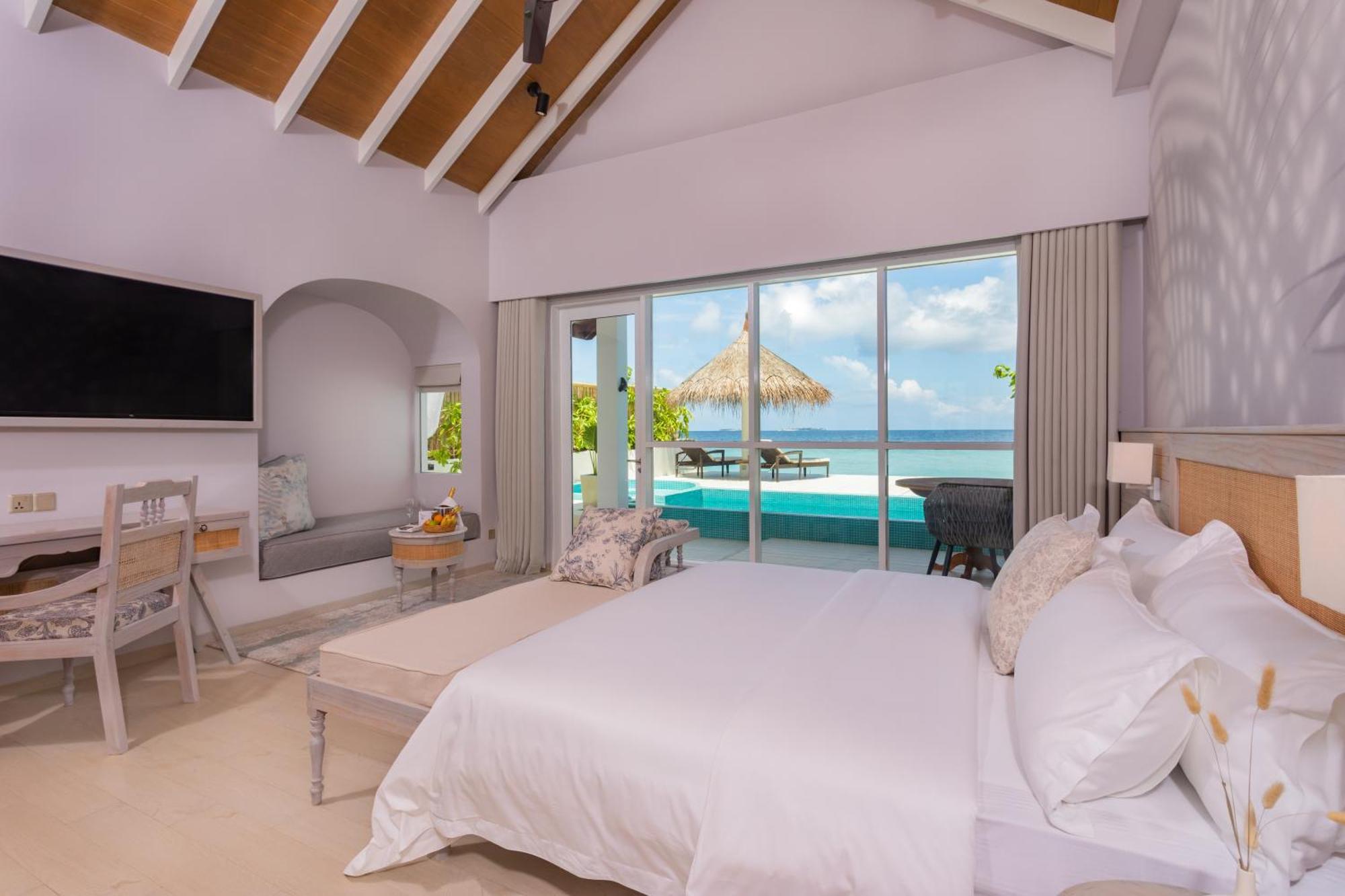 Malahini Kuda Bandos Resort Hulhumale Exterior photo